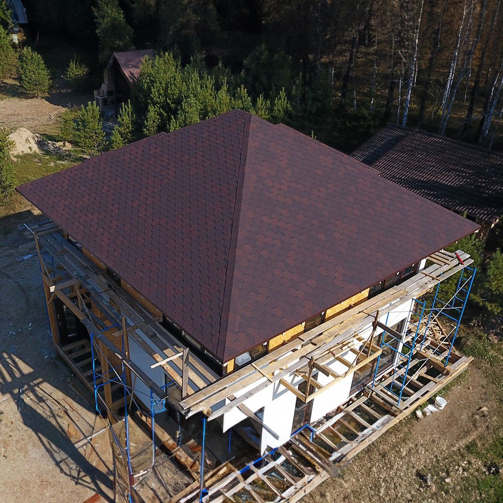Шатровая крыша в Судже и Курской области